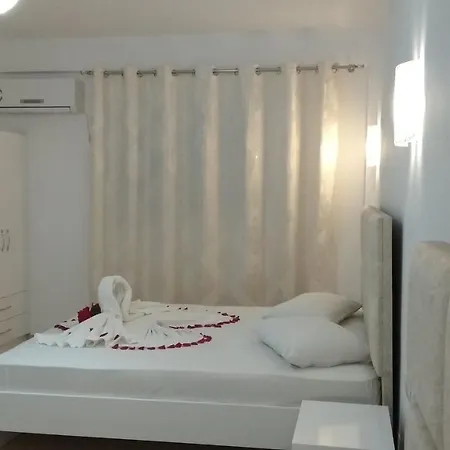 Ξενοδοχείο Ambra 3*