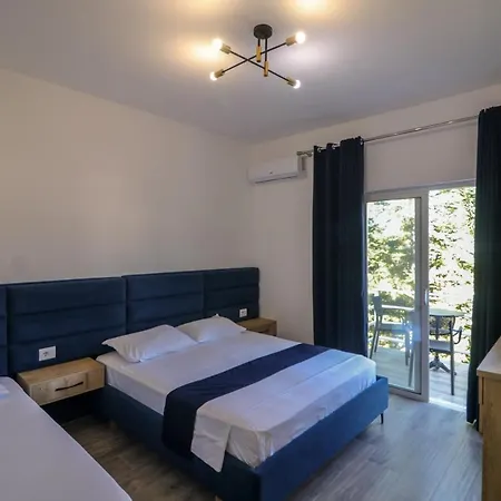 Ξενοδοχείο Ambra 3*